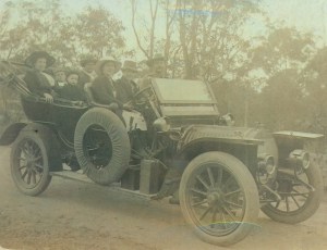 Obadiah Watsons 1906 Hotchkiss with the hood down on theroad to Mandalay in 1914